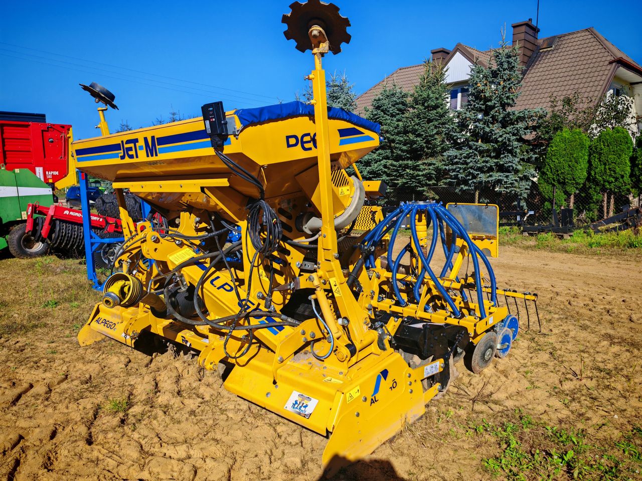 ALPEGO zaai-en grondbewerkingscombinatie Rotodent RM-300 + JET-M