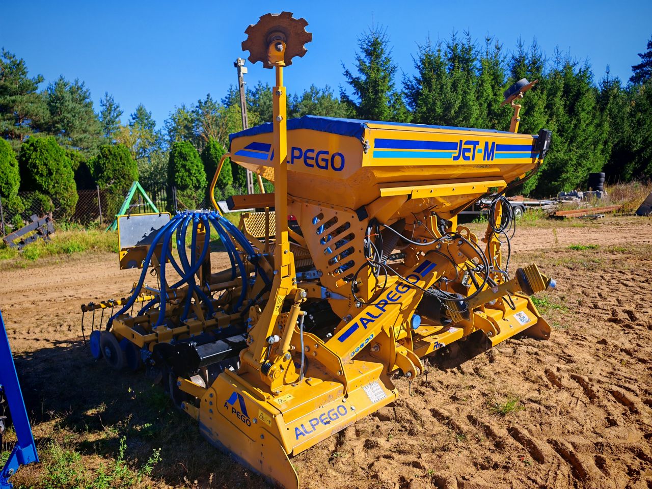 ALPEGO zaai-en grondbewerkingscombinatie Rotodent RM-300 + JET-M