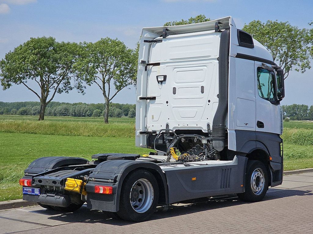 MERCEDES-BENZ ACTROS 1845 LS