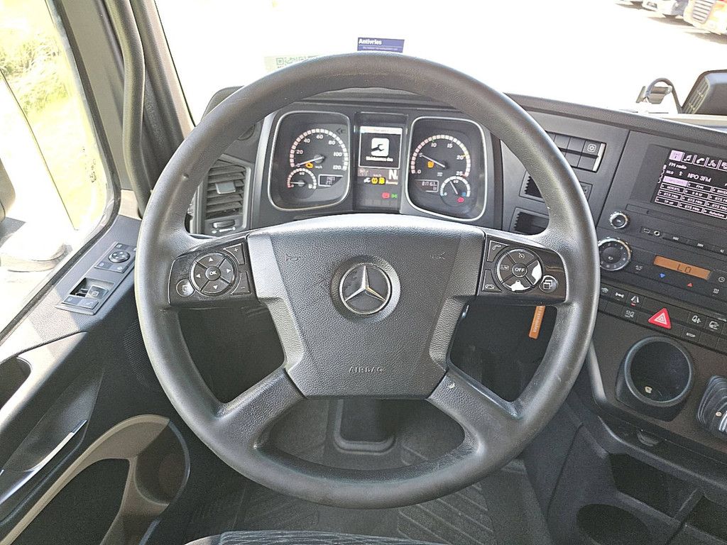 MERCEDES-BENZ ACTROS 1845 LS
