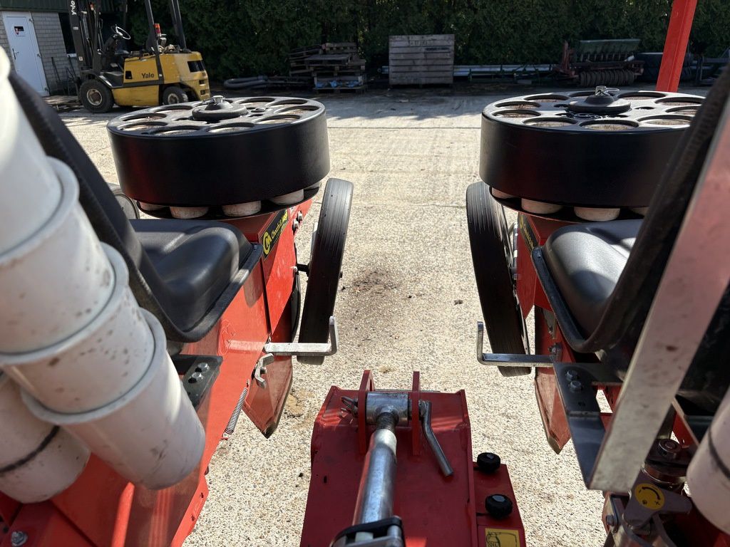 Checchi & Magli plantmachine