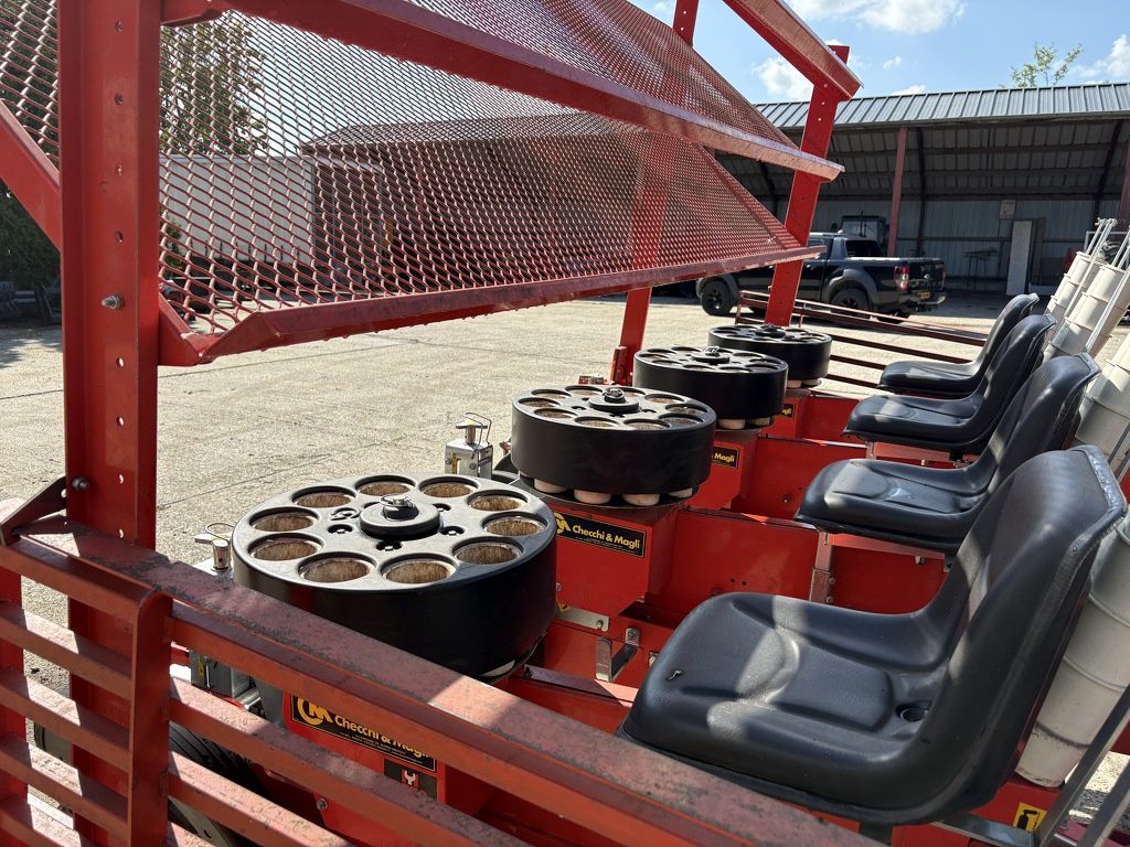 Checchi & Magli plantmachine