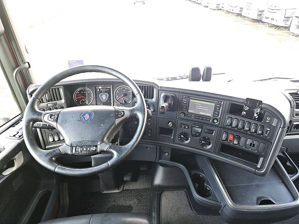 SCANIA R490