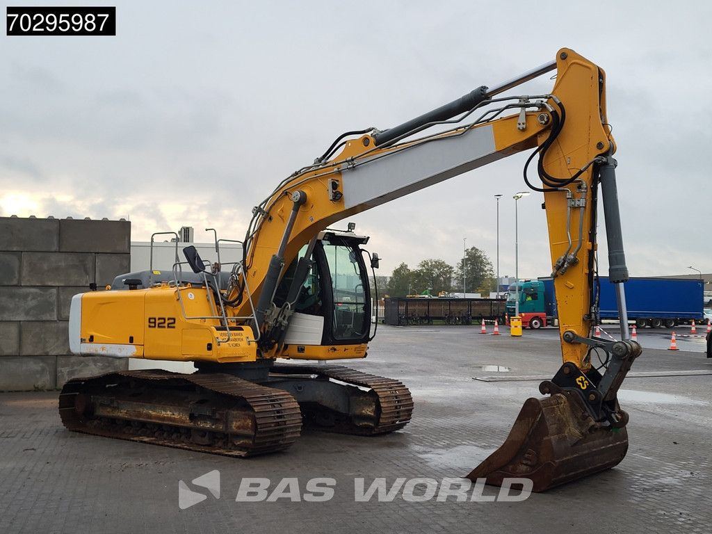 Liebherr Select R922 LC