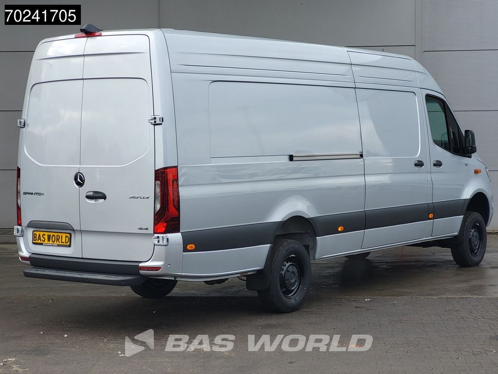 Mercedes Sprinter 319 CDI Automaat 4x4 190PK L4H2 XXL LED ACC Navi 360Camera 10'' MBUX CarPlay Parkeersensoren Euro6 4wd Allrad L4 Long 15m3 Klima