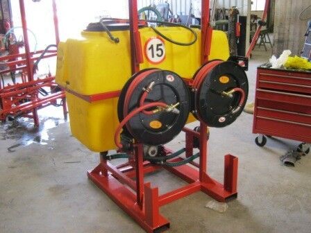 Reinigingsspuiten mounted sprayer