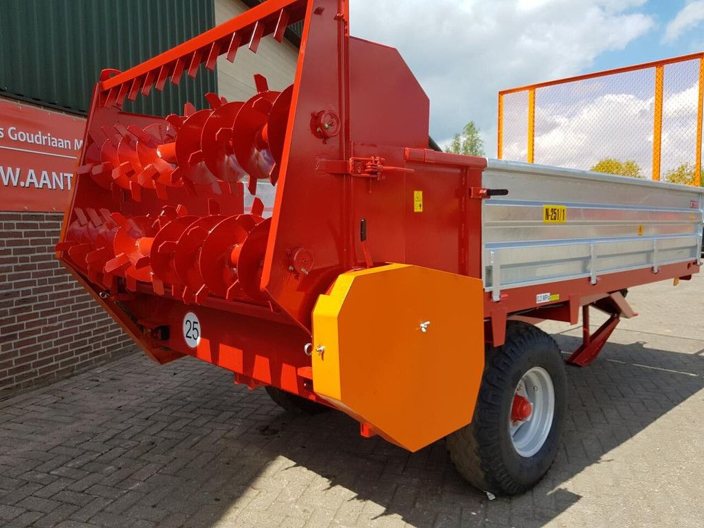 Meststrooier 5T - Nieuw