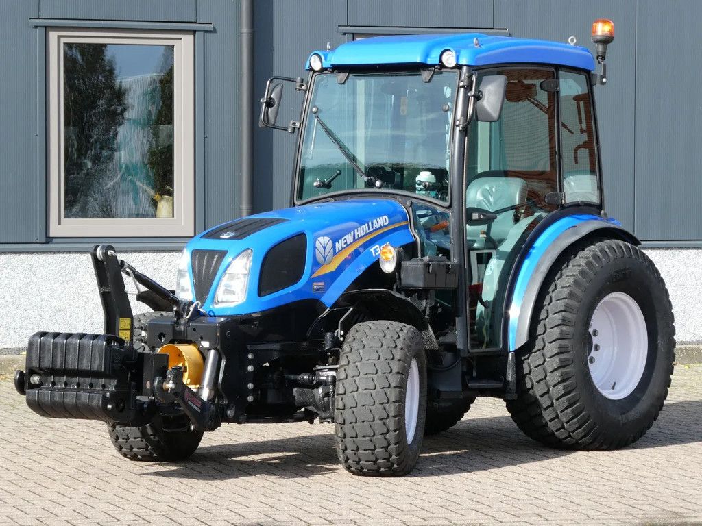 New Holland T3.65F 4wd / 01416 Draaiuren / Full Options