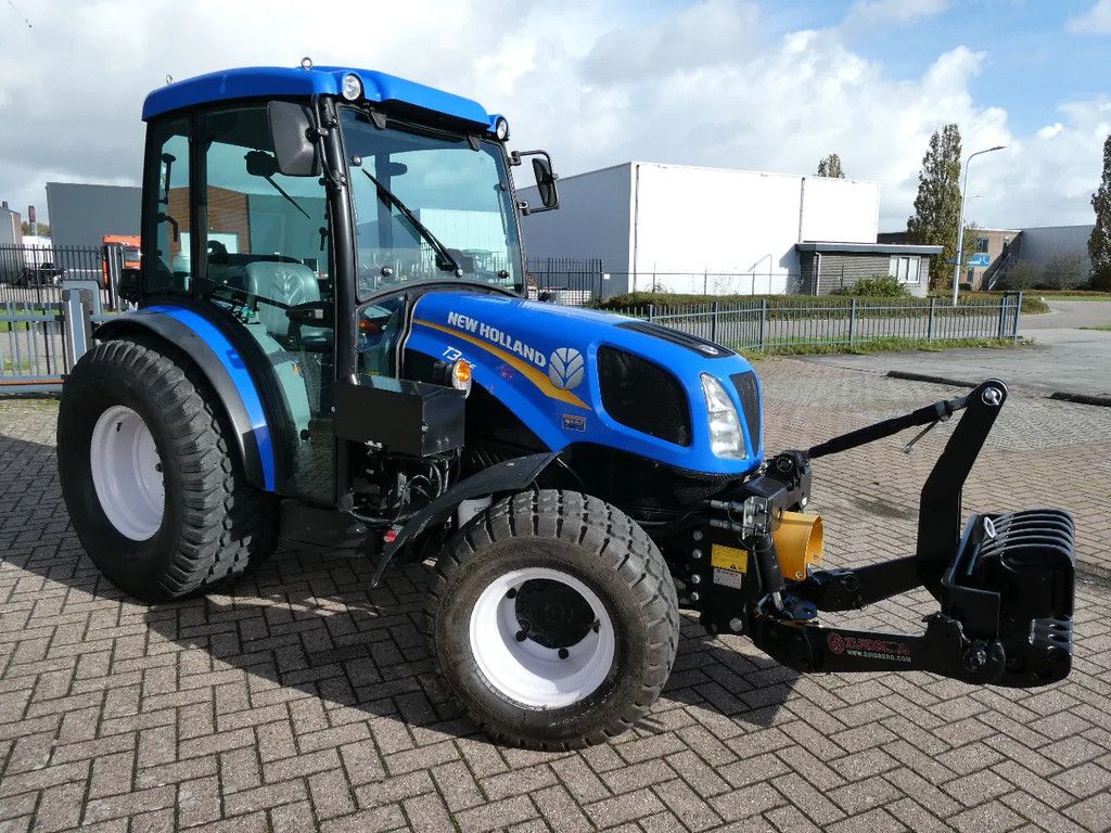 New Holland T3.65F 4wd / 01416 Draaiuren / Full Options