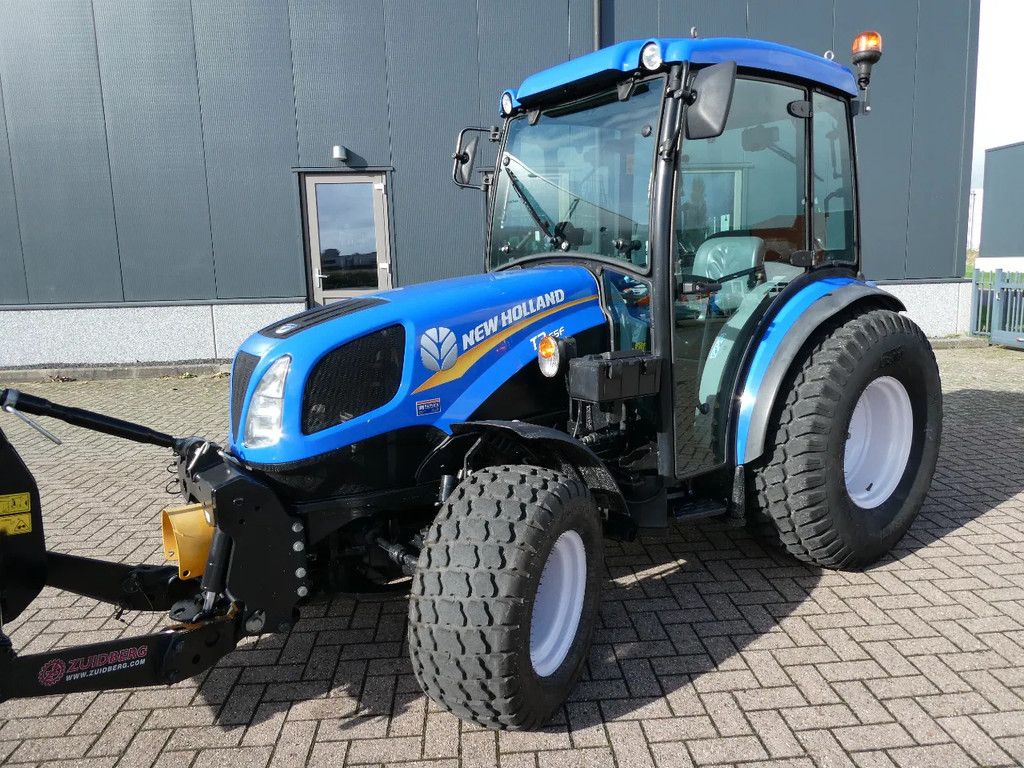 New Holland T3.65F 4wd / 01416 Draaiuren / Full Options