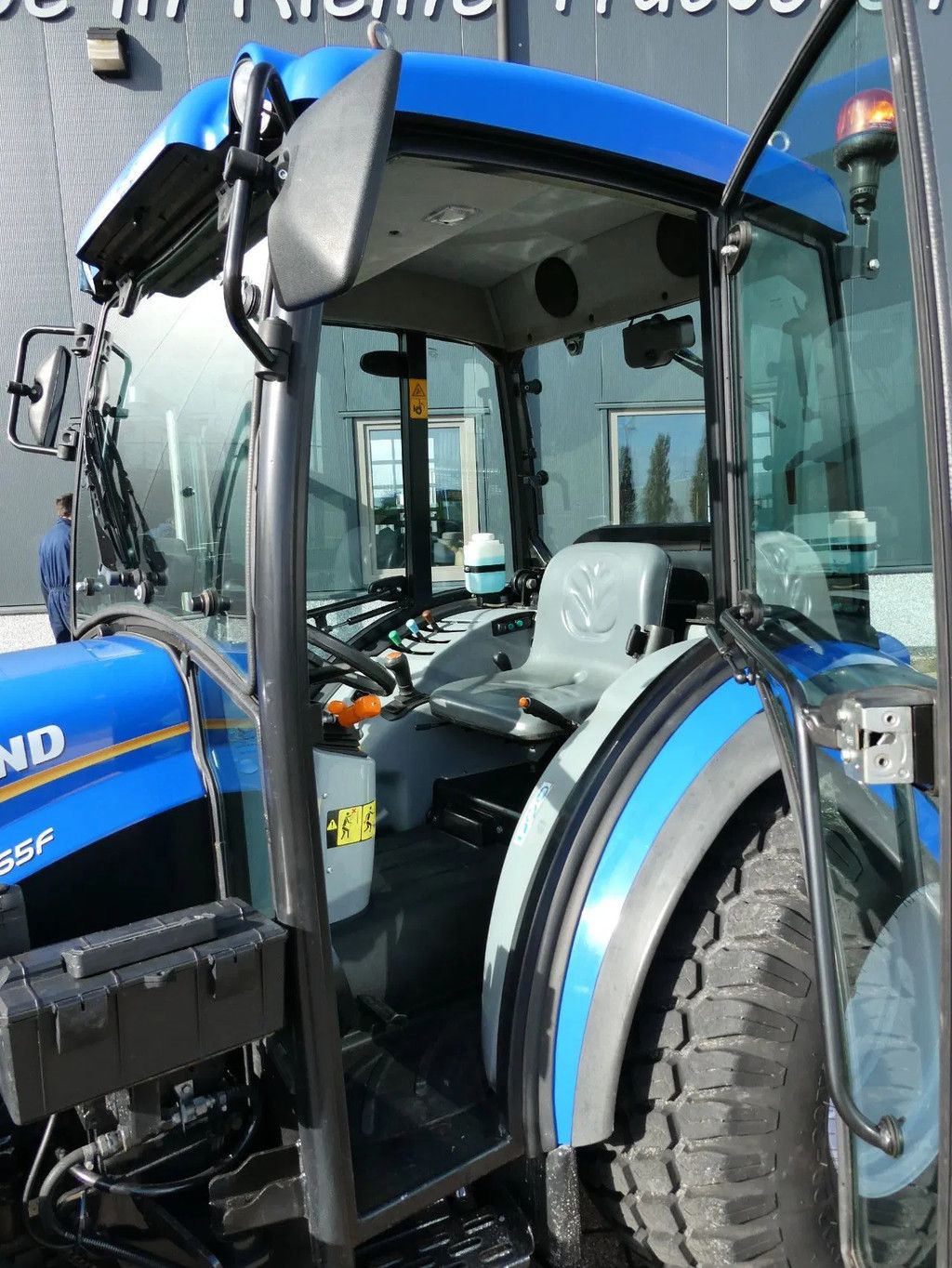 New Holland T3.65F 4wd / 01416 Draaiuren / Full Options