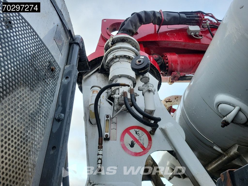 Mercedes Actros 3241 8X4 Putzmeister M24-3 Pump + 9m3 LIEBHERR Mixer Steelsuspension 3-Pedals Euro 4