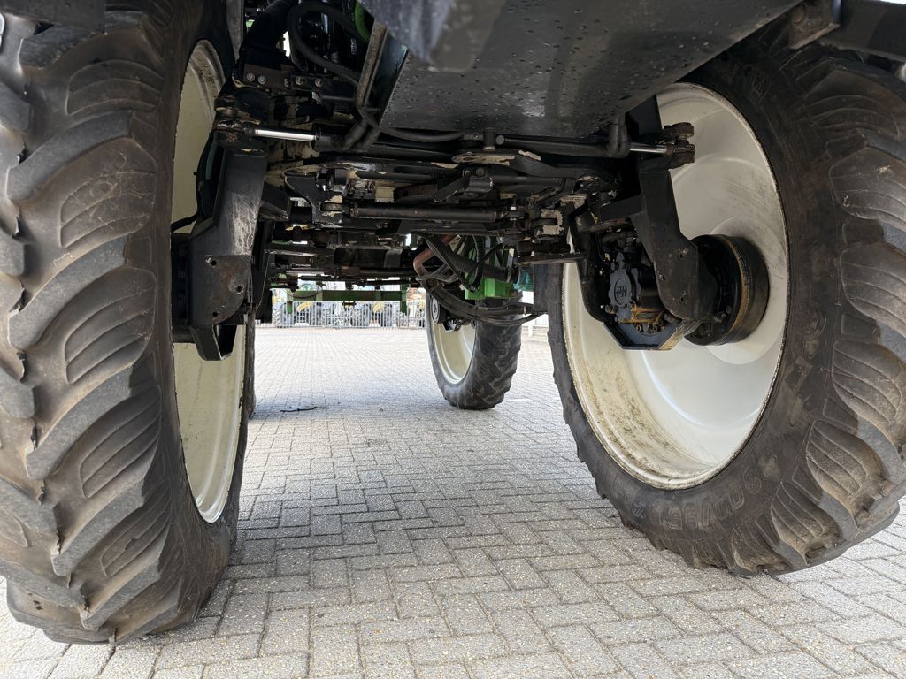 CHD Z2524 Zelfrijdende Veldspuit