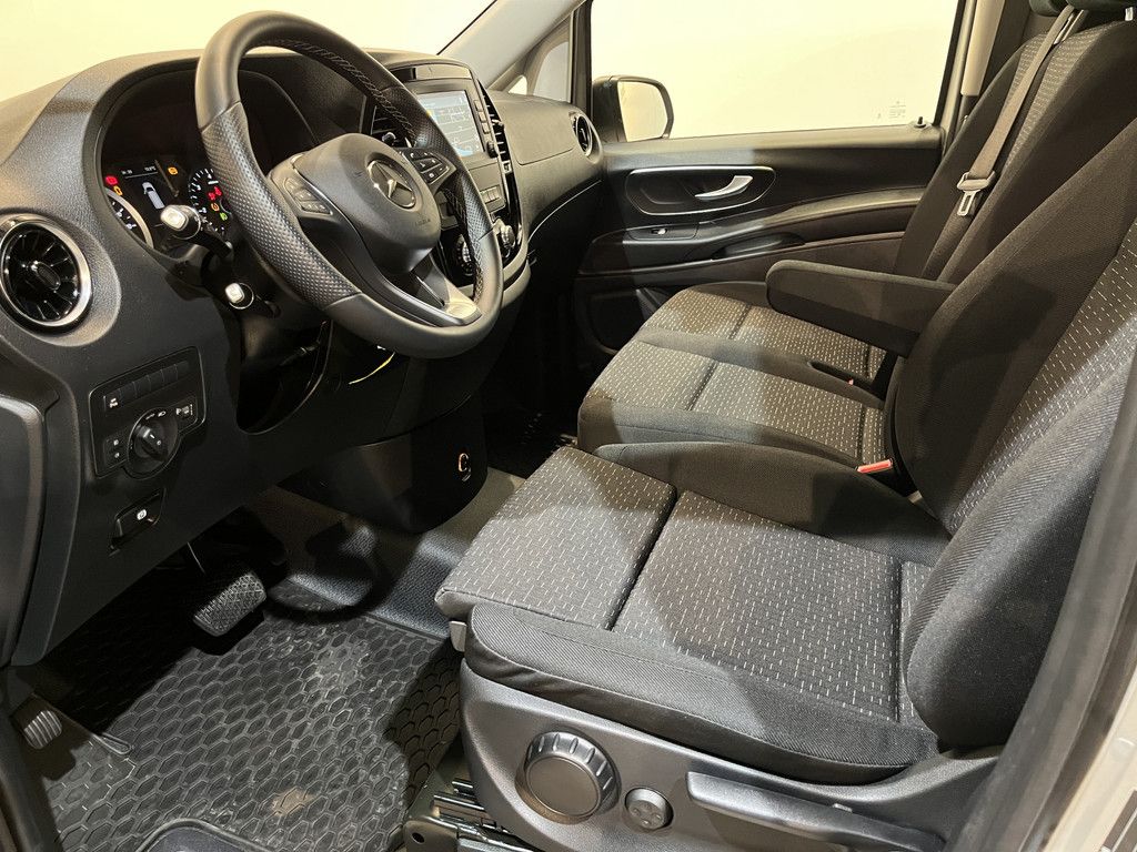 Mercedes-Benz Vito 116 CDI Lang Automaat / Euro 6 / Airco / Cruise Control / Camera / CarPlay / Navigatie / 3-Zits / 1.000 KM !! Z.G.A.N. !!