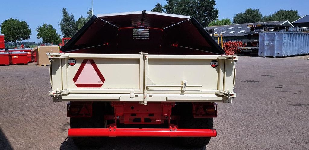 Beco Brevis 100 met afdekluiken