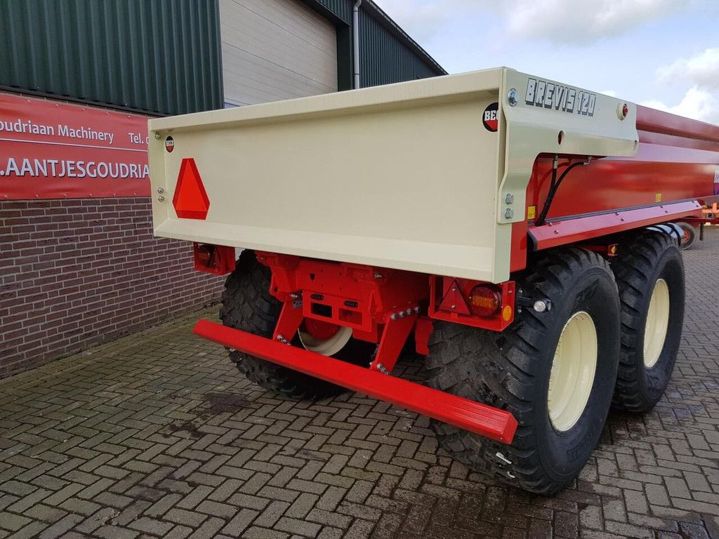 Brevis 120 tractor trailer
