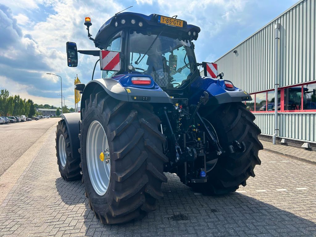 New Holland T7.300 AC New Gen Blue Power DEMO