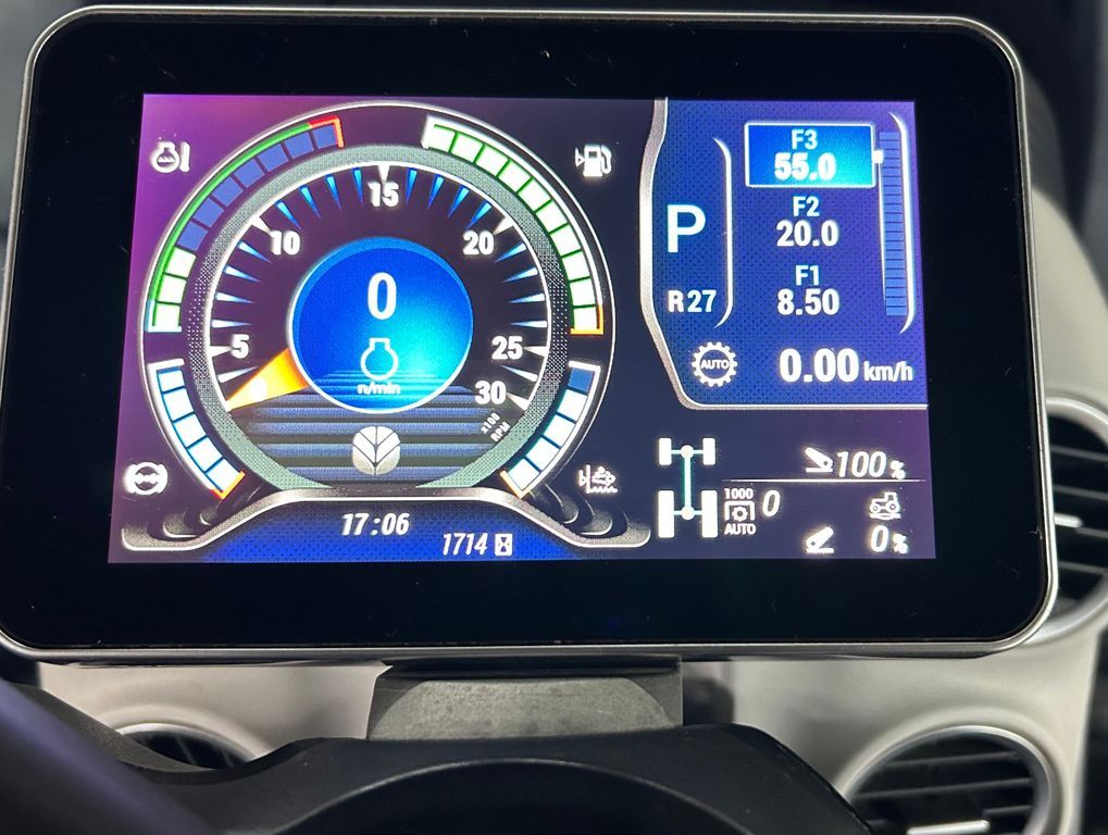 New Holland T7.300 AC New Gen Blue Power DEMO