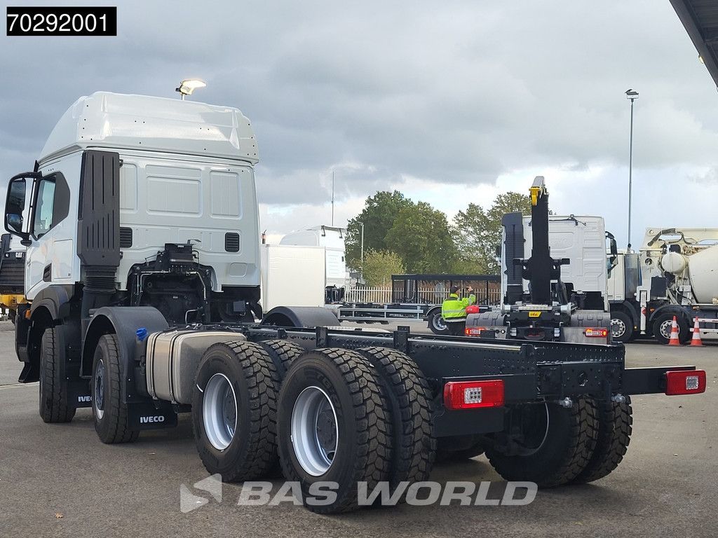 Iveco T-WAY 510 8X4 NEW! Retarder Big-Axle Steelsuspension LED Euro 6