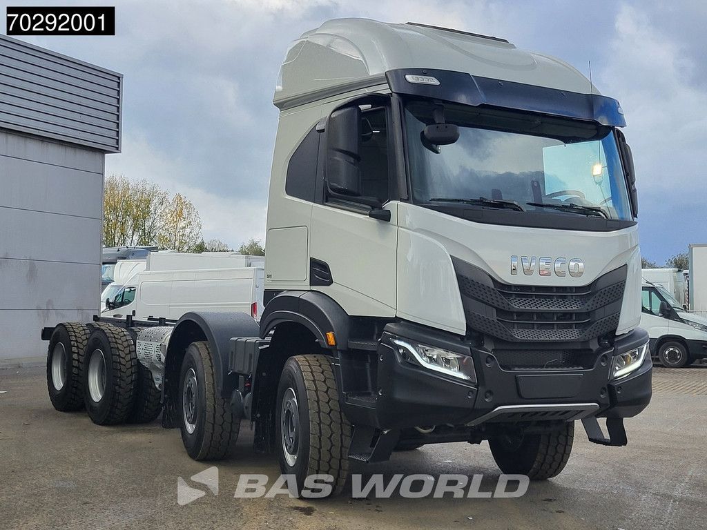 Iveco T-WAY 510 8X4 NEW! Retarder Big-Axle Steelsuspension LED Euro 6