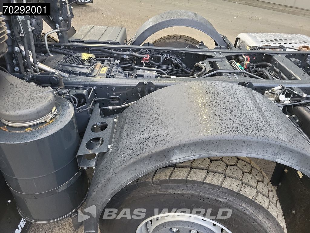 Iveco T-WAY 510 8X4 NEW! Retarder Big-Axle Steelsuspension LED Euro 6