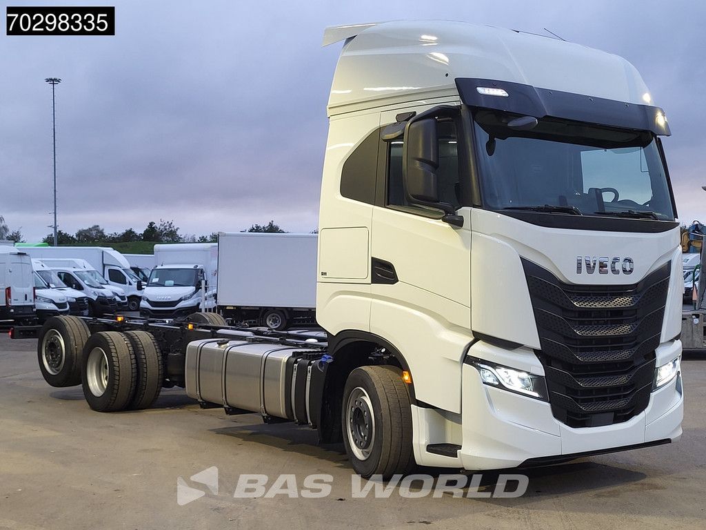 Iveco S-Way 530 6X2 NEW chassis! Retarder Standairco Lift+Steering-Axle Automatic LED ACC Euro 6