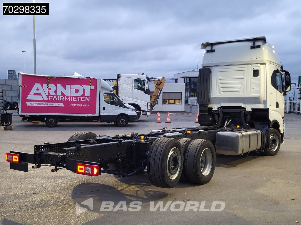 Iveco S-Way 530 6X2 NEW chassis! Retarder Standairco Lift+Steering-Axle Automatic LED ACC Euro 6