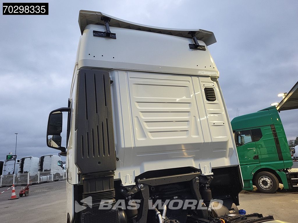 Iveco S-Way 530 6X2 NEW chassis! Retarder Standairco Lift+Steering-Axle Automatic LED ACC Euro 6