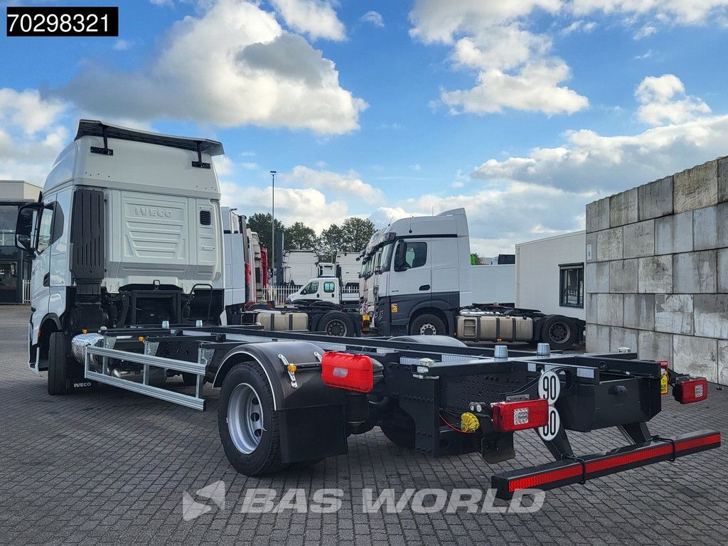 Iveco S-Way 460 4X2 NEW! BDF Navi ACC LED Automatic Euro 6