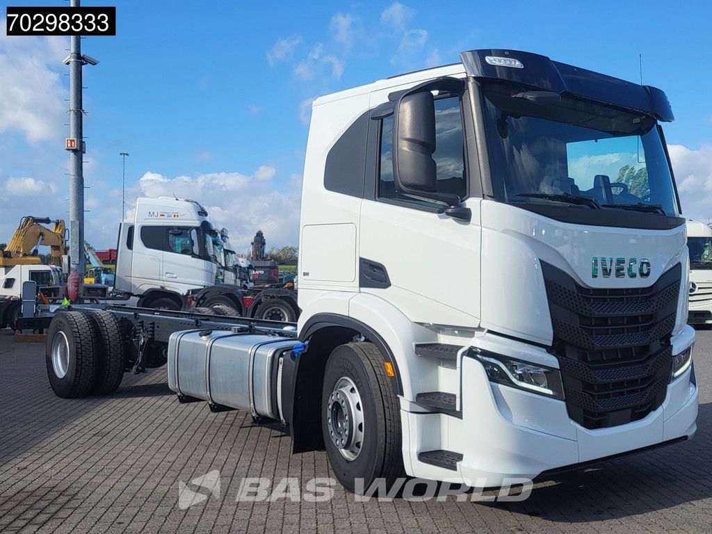 Iveco S-Way 340 4X2 NEW! Chassis Automatic Navi LED Euro 6