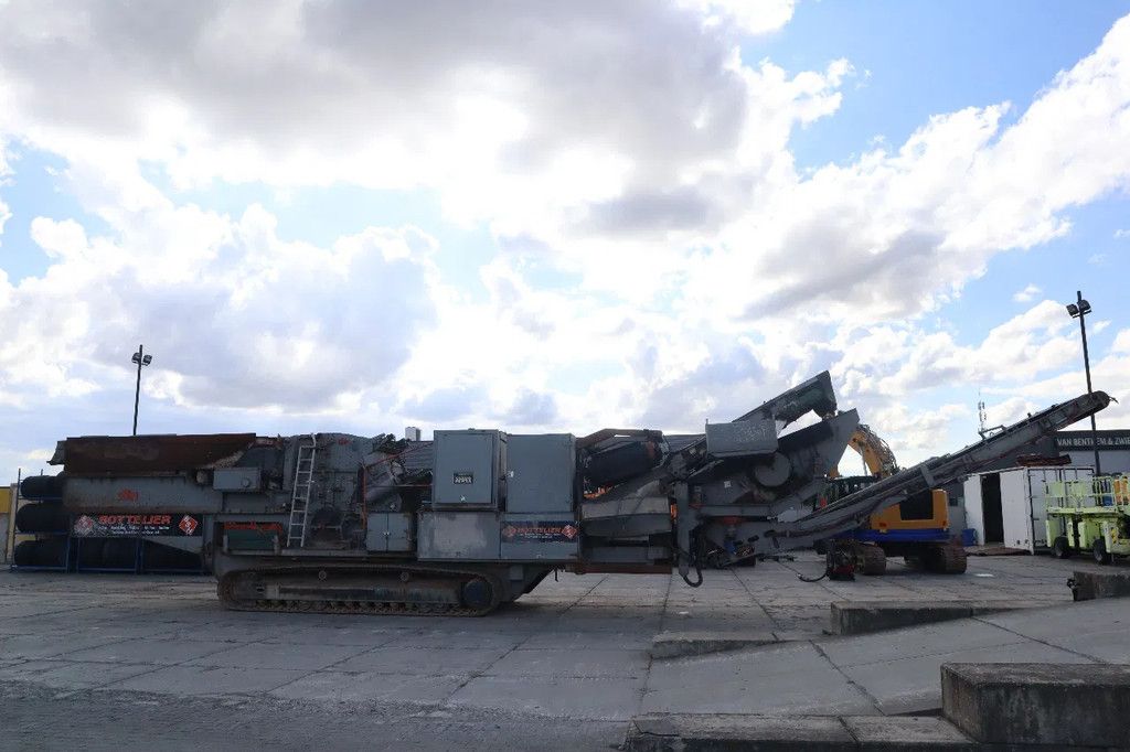 SBM REMAX 1218 E/D | REMOTE | CRUSHER | INCL. PARTS CONTAINER