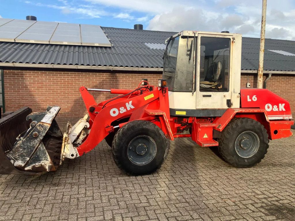 O&K L6 Shovel Loader