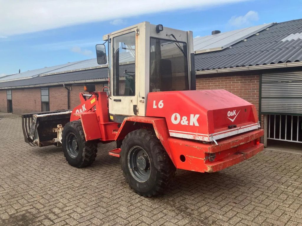 O&K L6 Shovel Loader