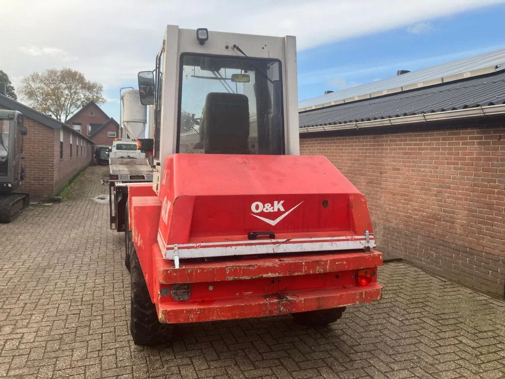 O&K L6 Shovel Loader