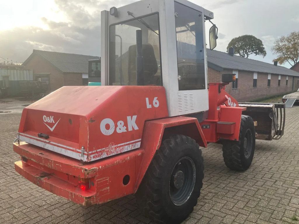 O&K L6 Shovel Loader