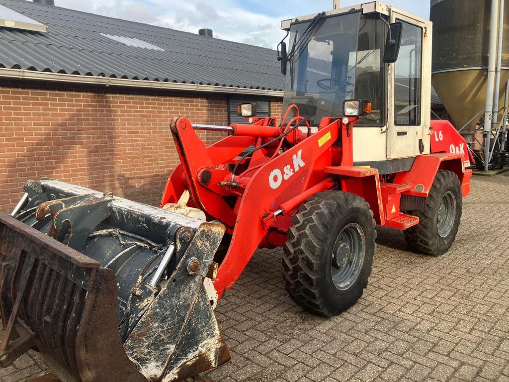 O&K L6 Shovel Loader