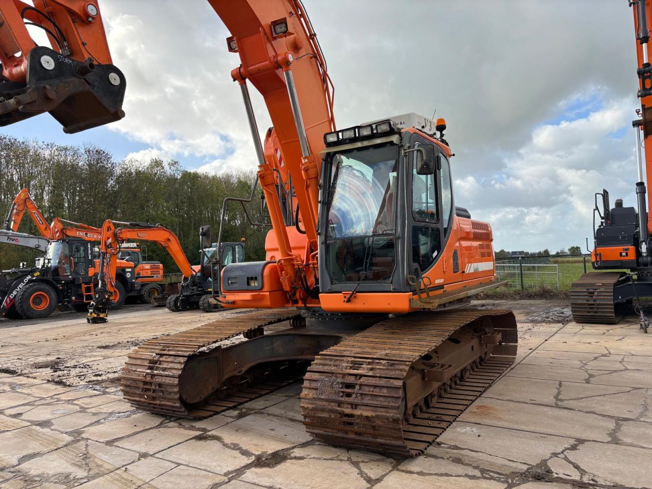 Doosan DX225LC-3