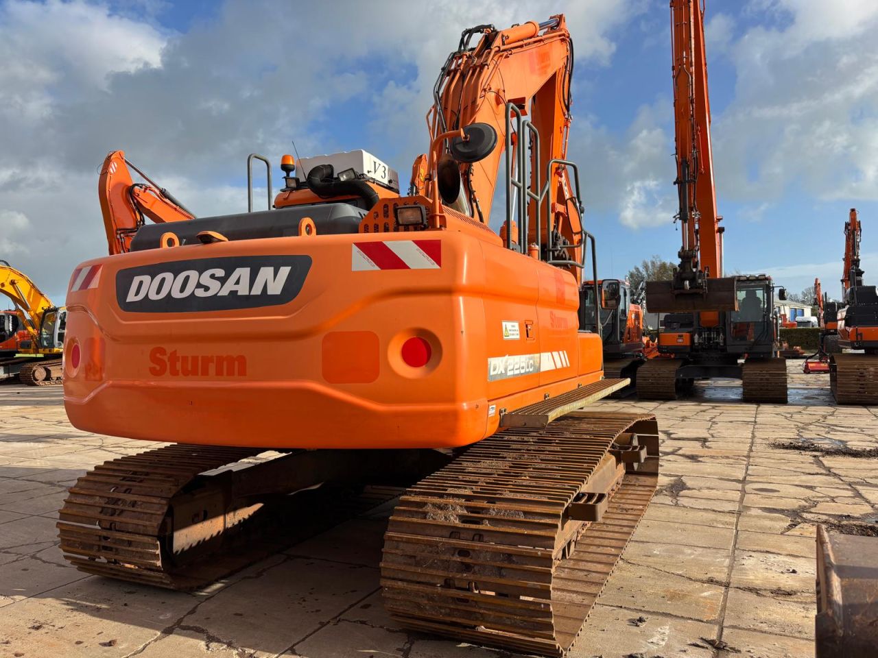 Doosan DX225LC-3