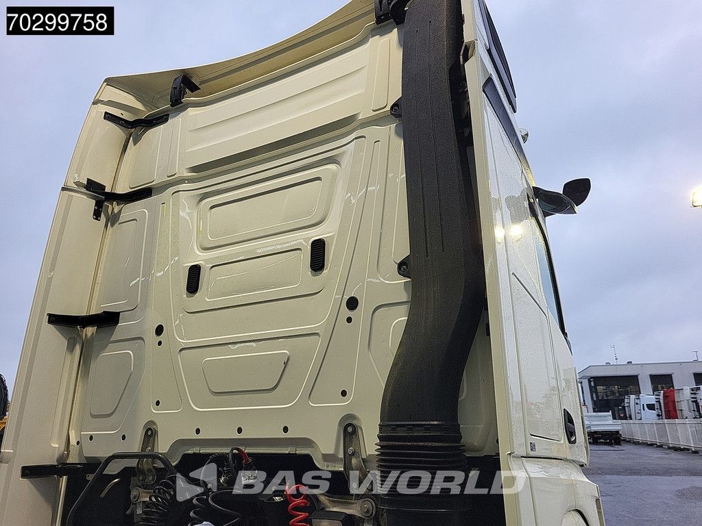 Mercedes Actros 1842 4X2 BigSpace Retarder Navi PPC ACC Euro 6