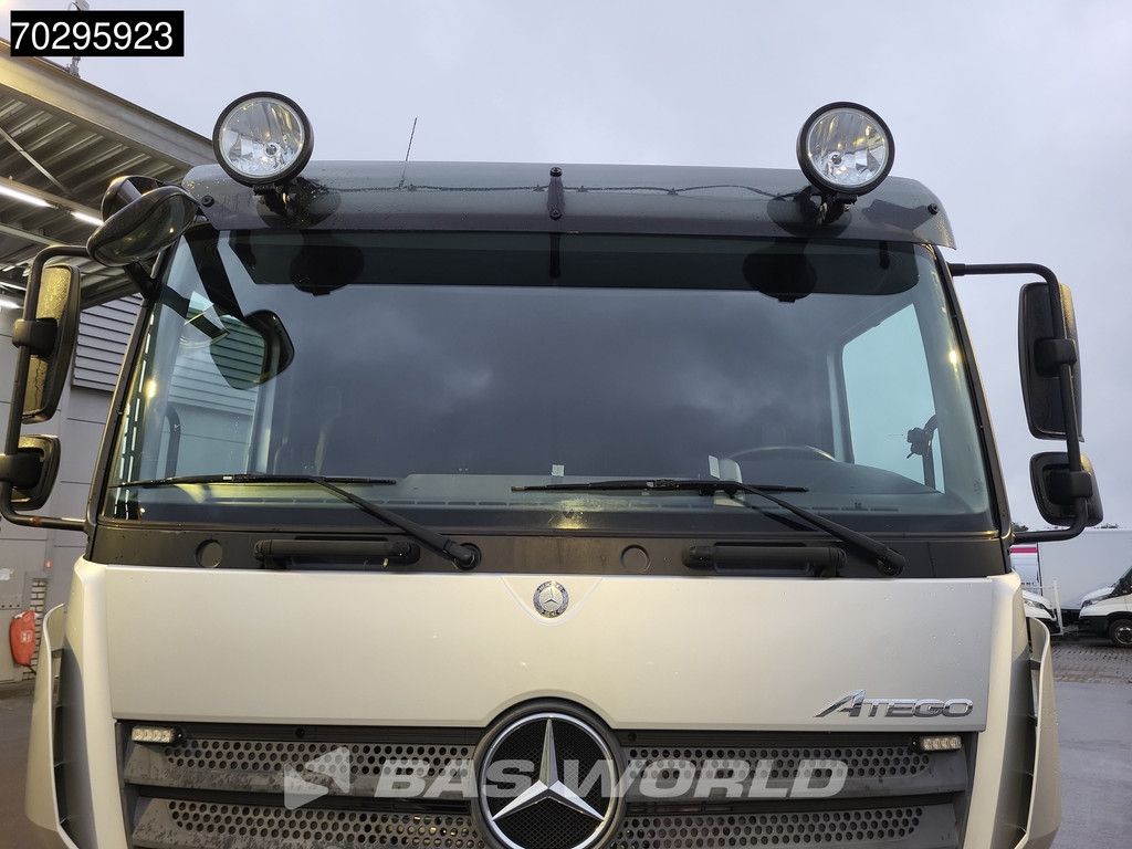 Mercedes Atego 1330 4X4 4x4 Steelsuspension 1500kg Ladebordwand Automatic Euro 6