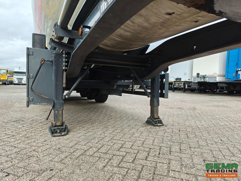 Benalu T39NLNEP 3-Axles SMB - Silo 60,000L - Drum brakes - Hose sleeves