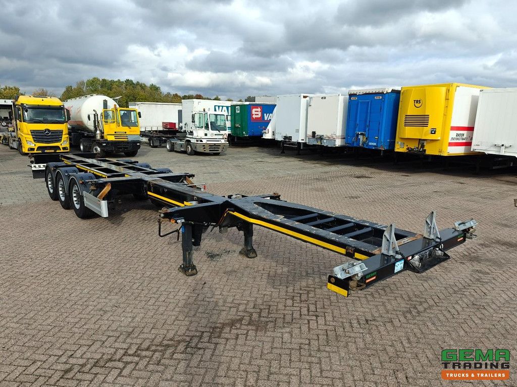Pacton TXC343 3-axle SAF - Disc brakes - Lift axle - Fixed head - All connections - 4740 kg