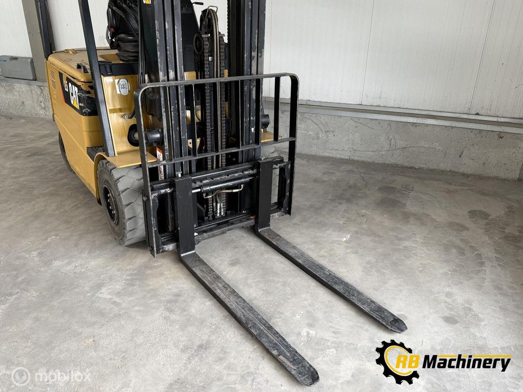 Caterpillar EP25K PAC