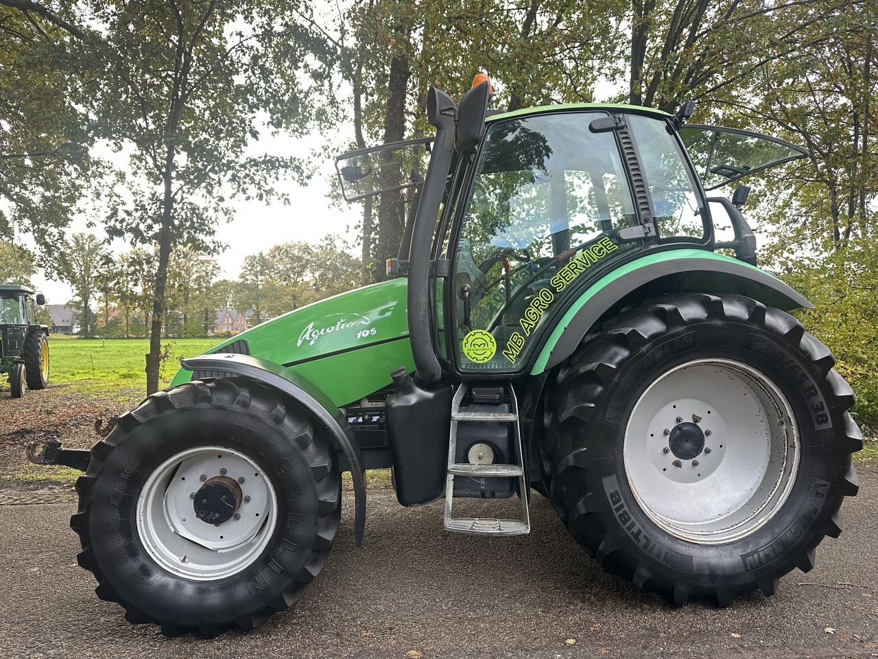 Deutz Fahr Agrotron 106