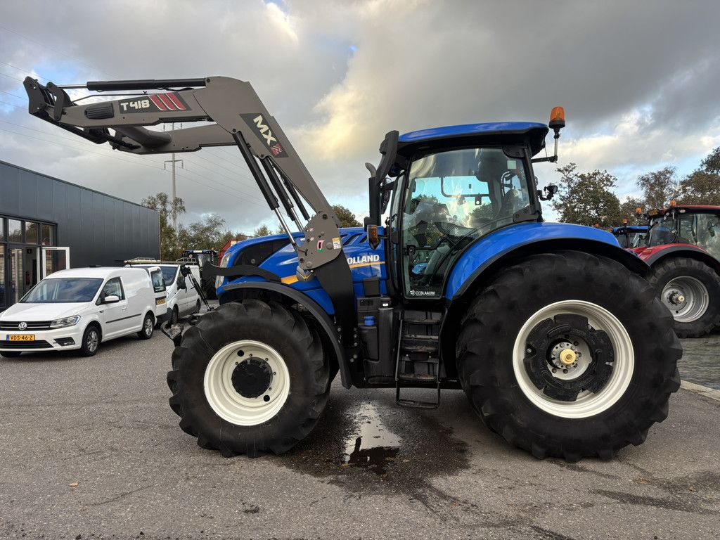 NEW HOLLAND T7.245 AC + FRONTLADER