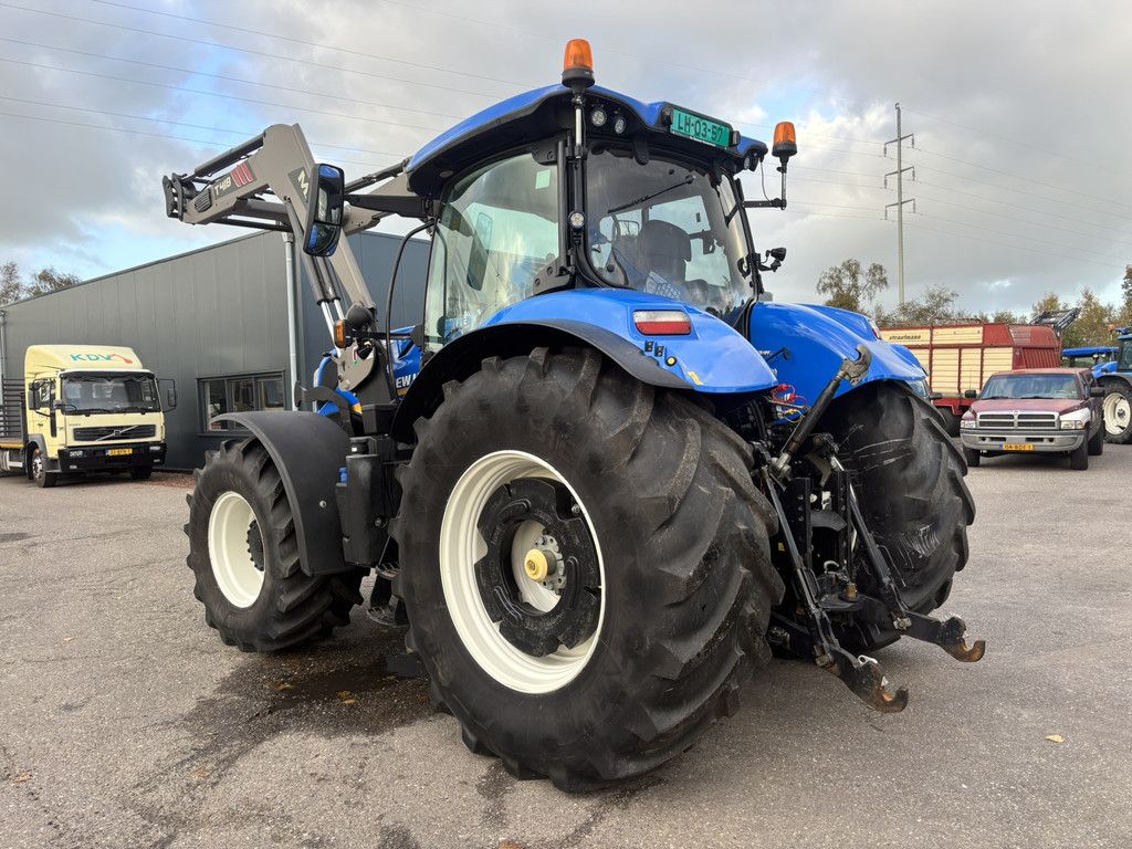 NEW HOLLAND T7.245 AC + FRONTLADER