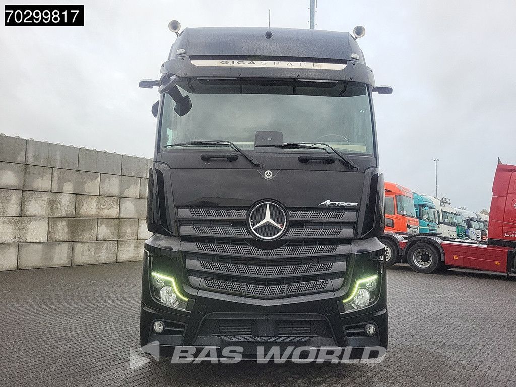 Mercedes Actros 1845 4X2 GigaSpace Retarder 2xTanks Alcoa's Standairco Navi ACC Euro 6