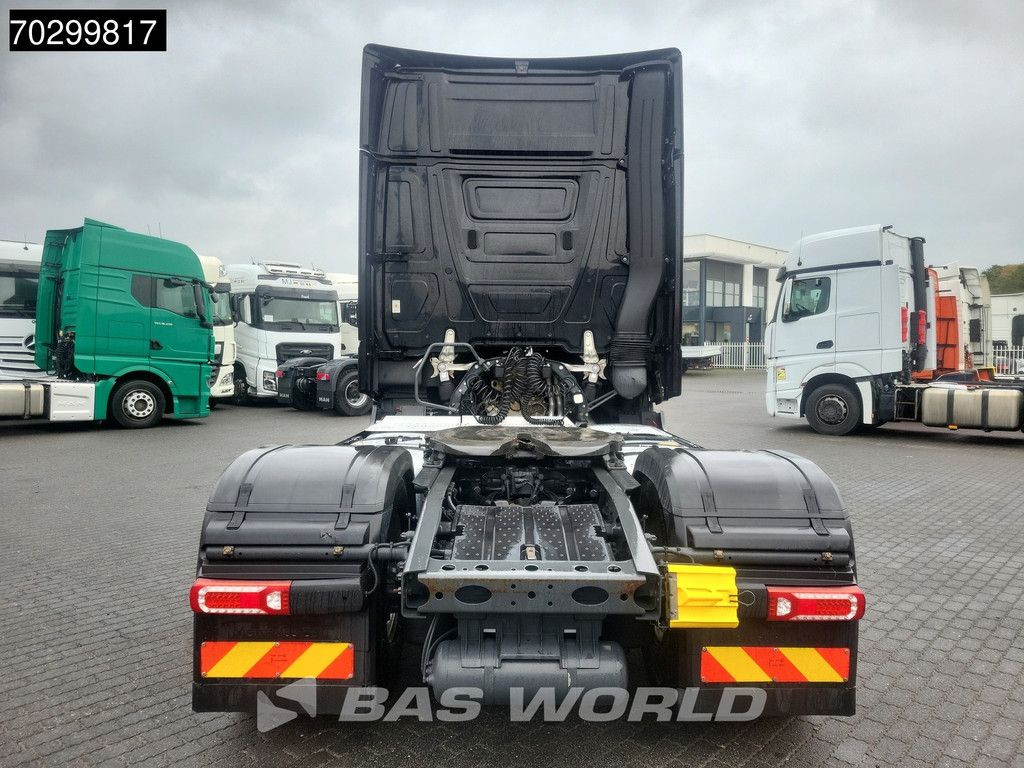 Mercedes Actros 1845 4X2 GigaSpace Retarder 2xTanks Alcoa's Standairco Navi ACC Euro 6