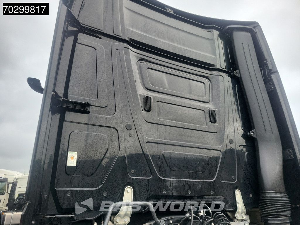 Mercedes Actros 1845 4X2 GigaSpace Retarder 2xTanks Alcoa's Standairco Navi ACC Euro 6