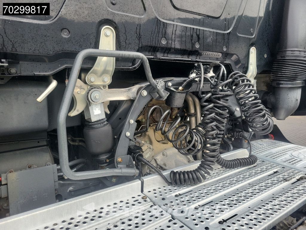 Mercedes Actros 1845 4X2 GigaSpace Retarder 2xTanks Alcoa's Standairco Navi ACC Euro 6